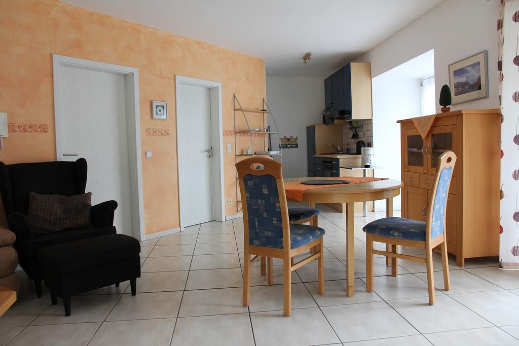 Apartamento Cafe Klering Briedern Exterior foto